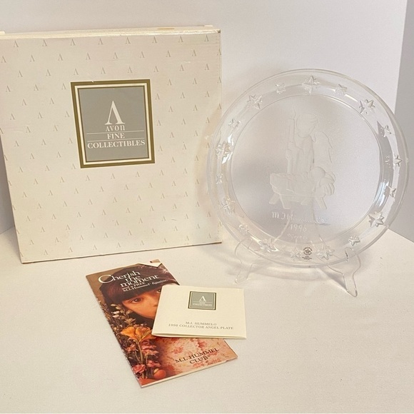 M. I. hummel crystal 1996 collectors angel & baby jesus plate avon products - Picture 1 of 14